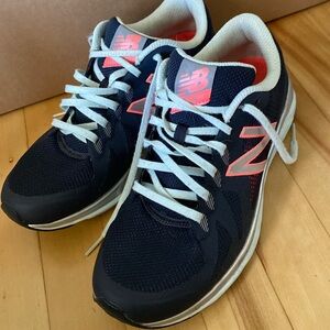 New Balance 790 Medium Women's Shoes Size 9.5